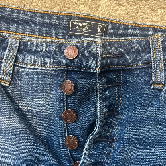 A&F High Rise Slim Jeans - Picture 2 of 3